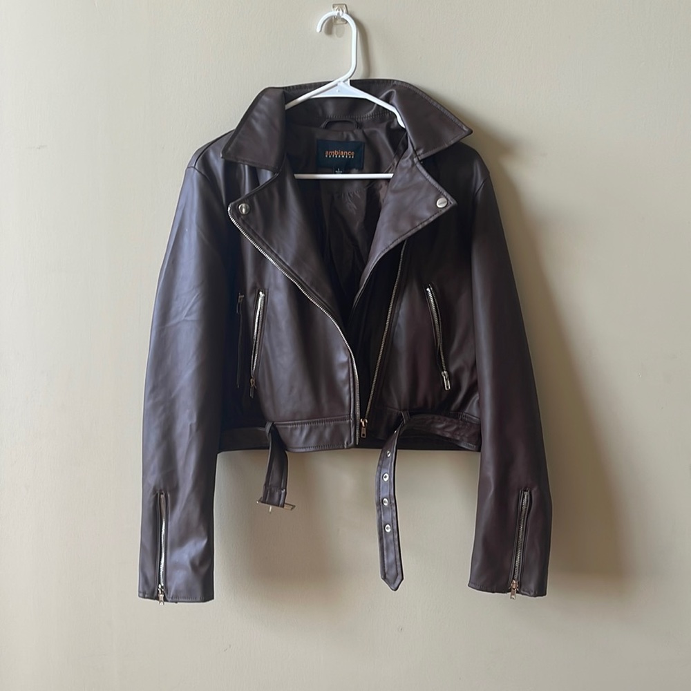 Large, brown, ambiance outerwear, cropped leather jacket
